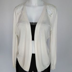 NWT IRIS  Pearl Floral Lace Lightweight Sweater M